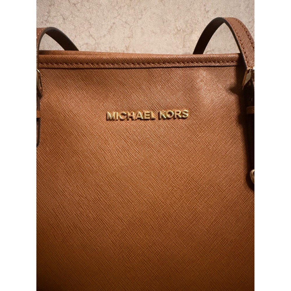 Michael Kors Jet Set Travel Large Tote Bag Brown Saffiano Leather Gold Hardware - Picture 2 of 10